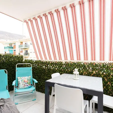 Comfy Los Cristianos Апартаменты *